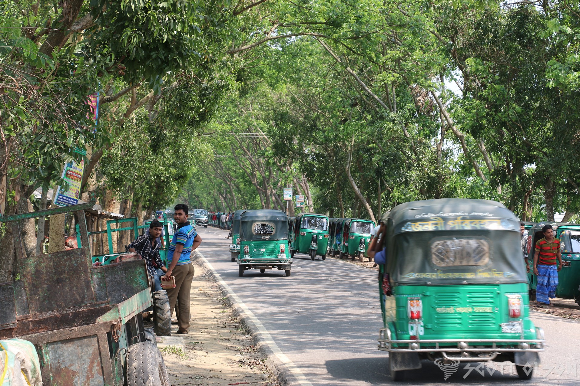 Bangladesh-Rickshaws-hajigang