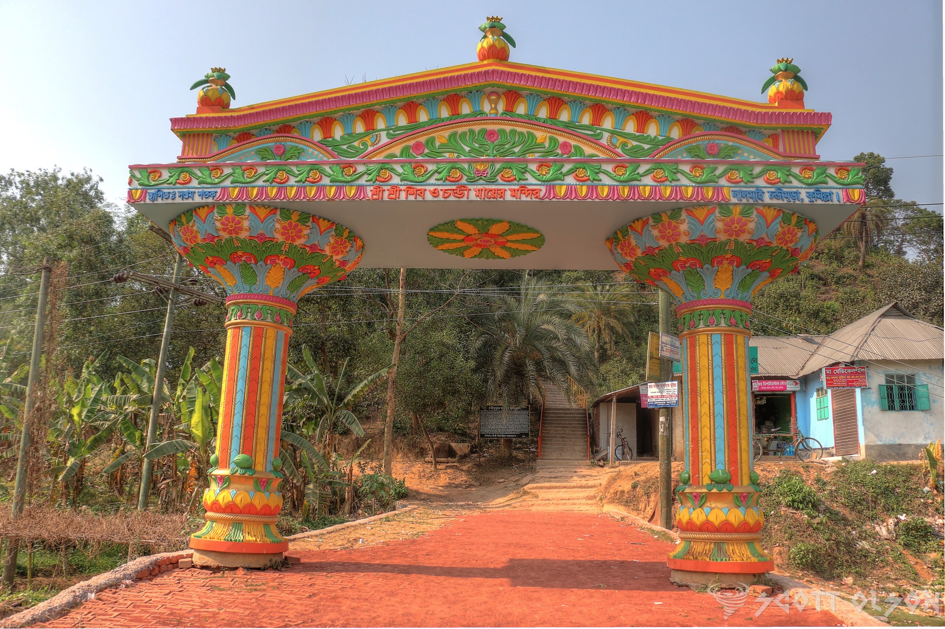 entrance-to-ancient-temple-bangladesh